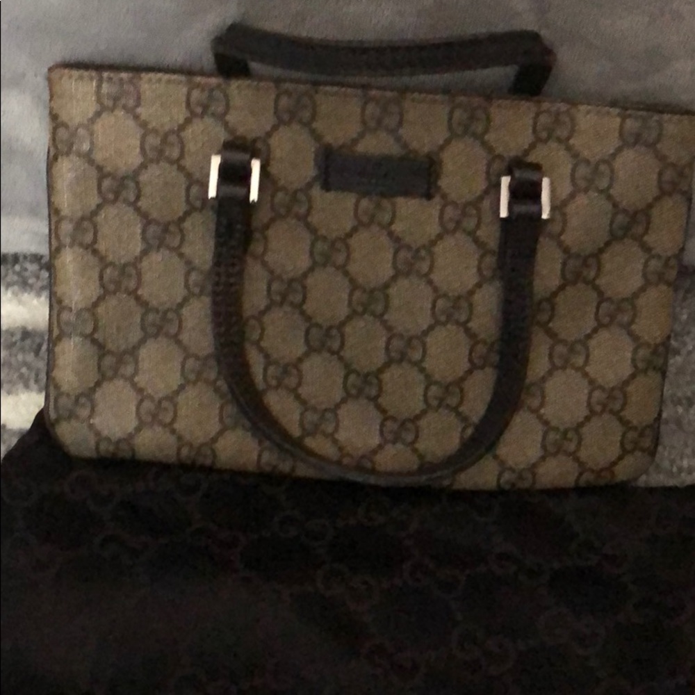 Authentic Gucci Wristlet